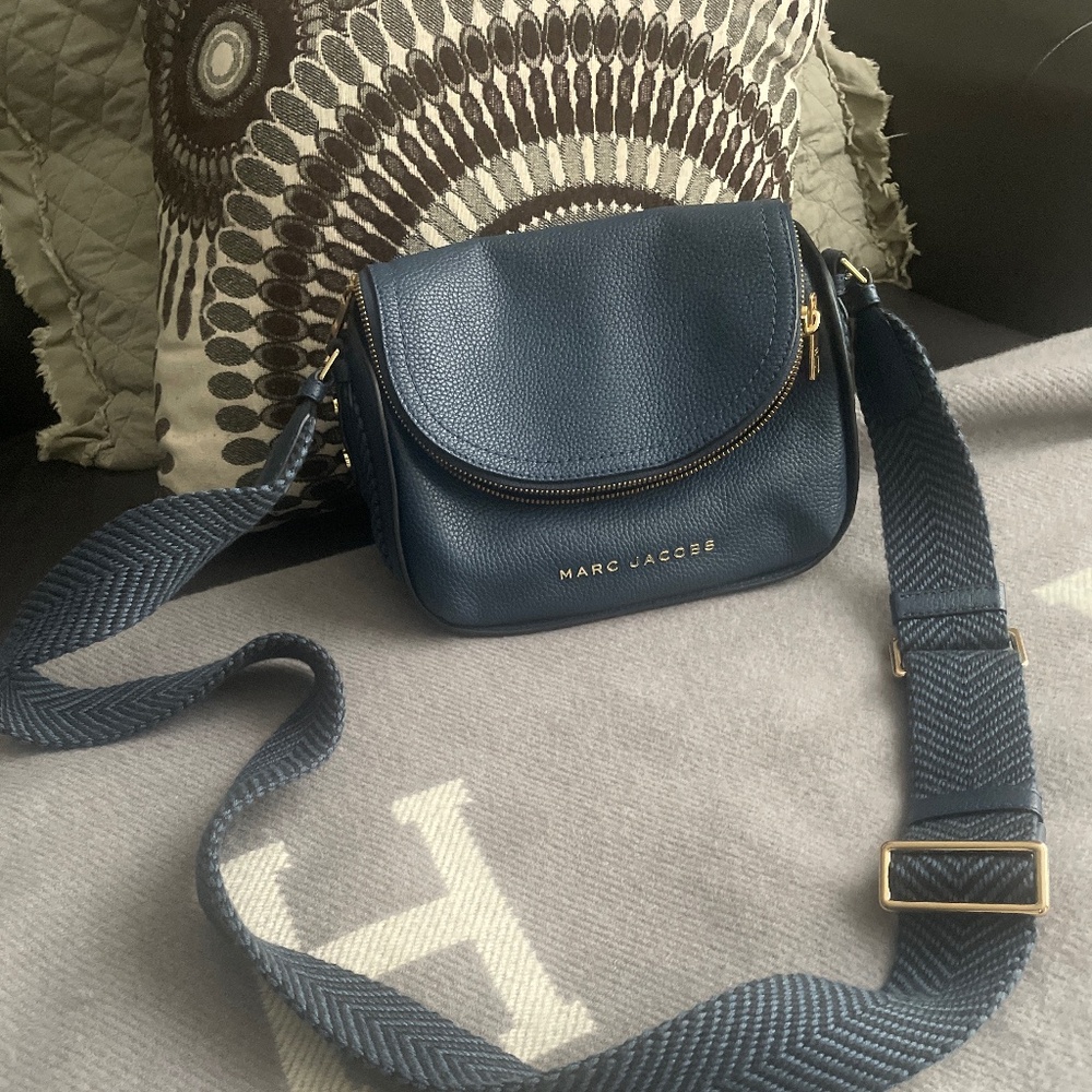 Marc Jacobs Leather Groove Purse Navy Blue